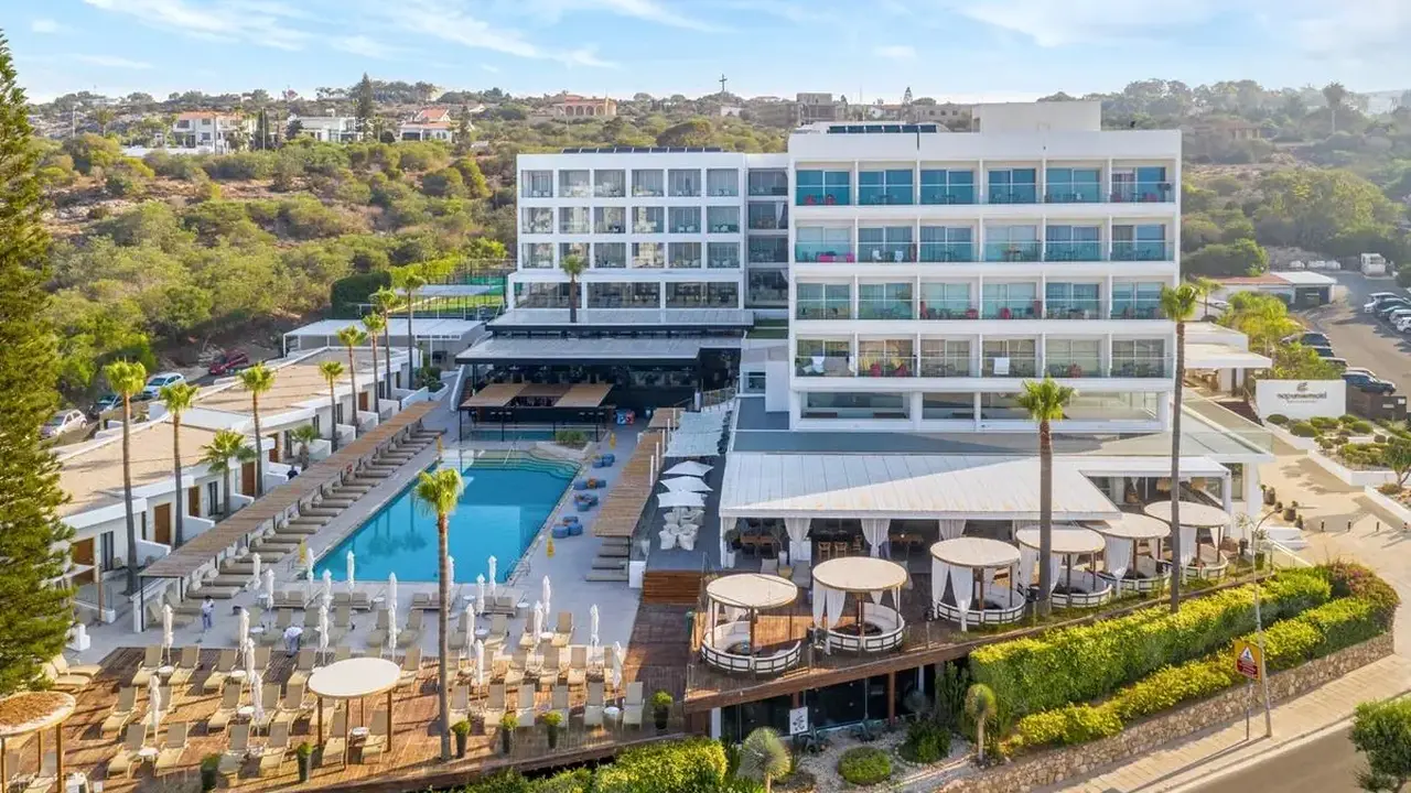 Napa Mermaid Hotel & Suites