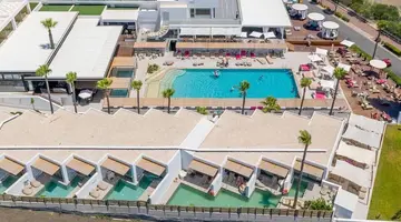 Napa Mermaid Hotel & Suites