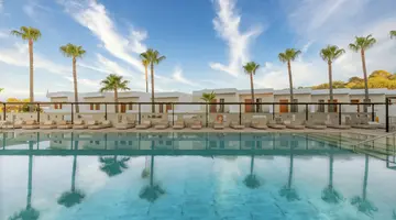 NAPA MERMAID HOTEL & SUITES