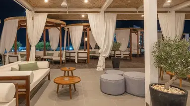 Napa Mermaid Hotel & Suites