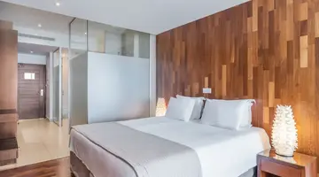 Napa Mermaid Hotel & Suites
