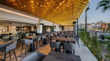 Napa Plaza Hotel (Adults Only 16+)