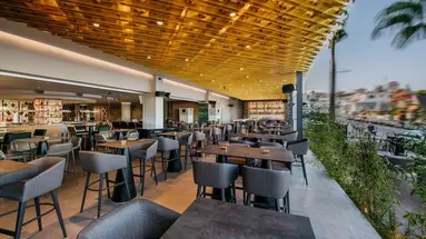 Napa Plaza Hotel (Adults Only 16+)