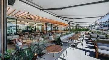 Napa Plaza Hotel (Adults Only 16+)