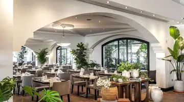 Napa Plaza Hotel