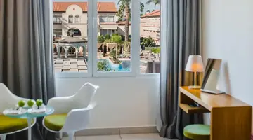 Napa Plaza Hotel