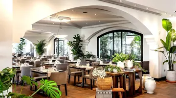 Napa Plaza