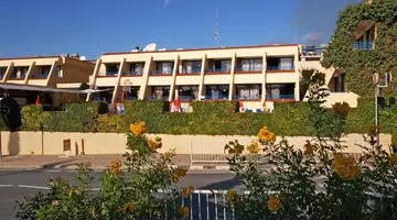 Napa Prince Hotel Apartments