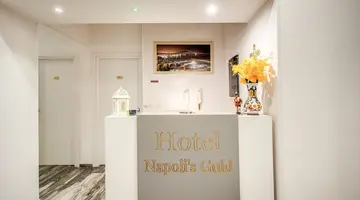 Napoli's Gold Hotel