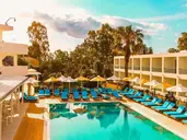 Nasos Hotel