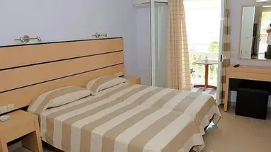 Natalie Hotel