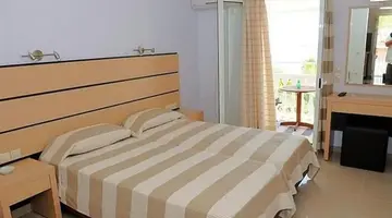Natalie Hotel