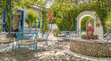 Nathalie Hotel