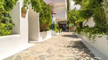 Nathalie Hotel