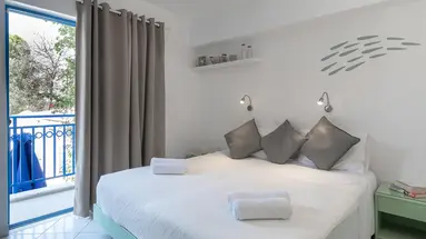 Nathalie Hotel