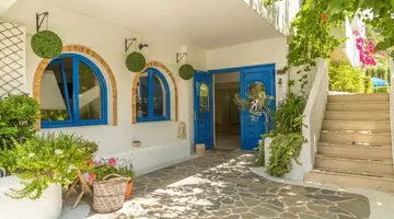Nathalie Hotel
