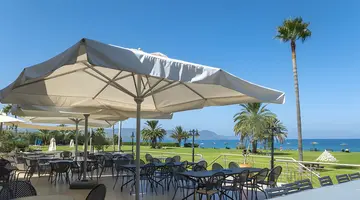Natura Beach Hotel & Villas
