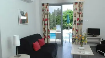 Natura Beach Hotel & Villas