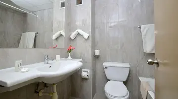 Natura Beach Hotel & Villas