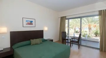 Natura Beach Hotel & Villas