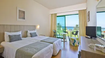 Natura Beach Hotel & Villas