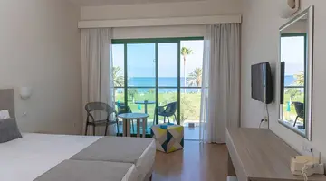 Natura Beach Hotel & Villas