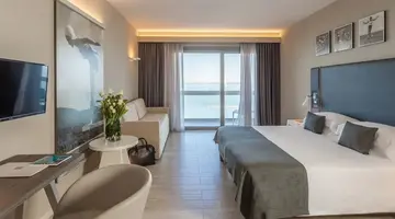 Nautilus Family Hotel