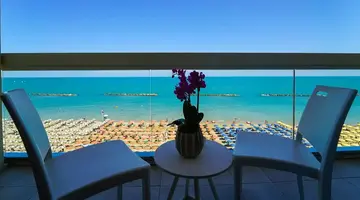 Nautilus Family Hotel