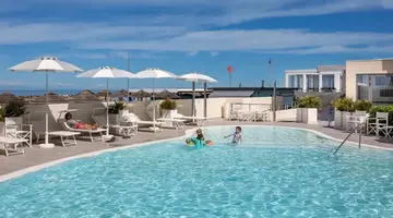 Nautilus Family Hotel