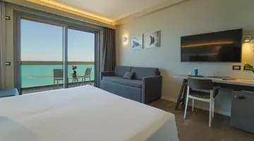 Nautilus Family Hotel
