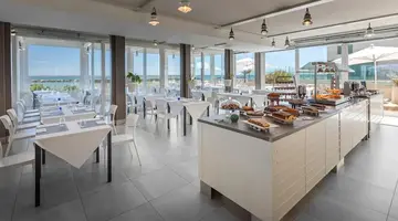 Nautilus Family Hotel