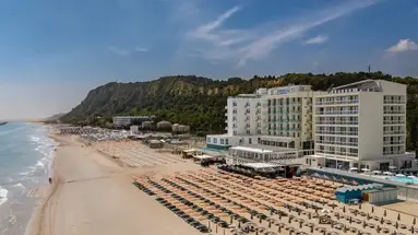 Nautilus Family Hotel