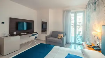 Nautilus Hotel