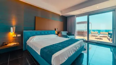Nautilus Hotel