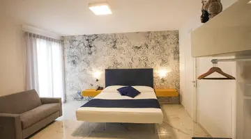 Nautilus Hotel