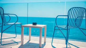 Nautilus Hotel
