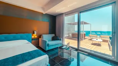 Nautilus Hotel