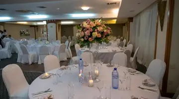 Navarria Hotel