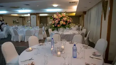 Navarria Hotel
