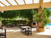 Navarria Hotel