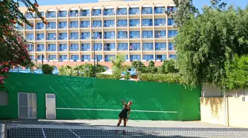 Navarria Hotel