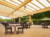 Navarria Hotel