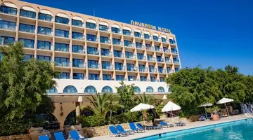 Navarria Hotel
