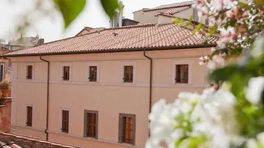 Navona Palace Collection
