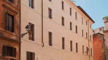 Navona Palace Collection
