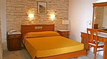 Naxos Holidays