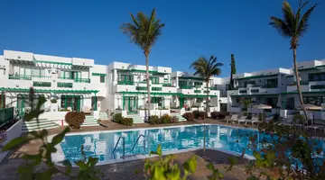 Nazaret Apartments