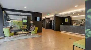 Neat Hotel Avenida