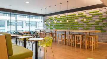 NEAT Hotel Avenida