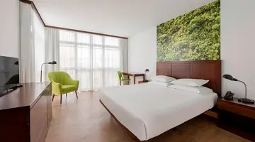 NEAT Hotel Avenida